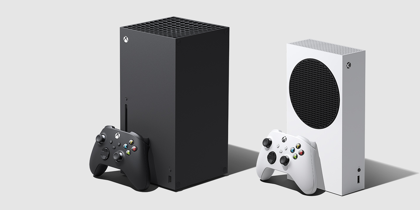 灰色と白の背景に置かれた Xbox Series X および Xbox Series S コンソール