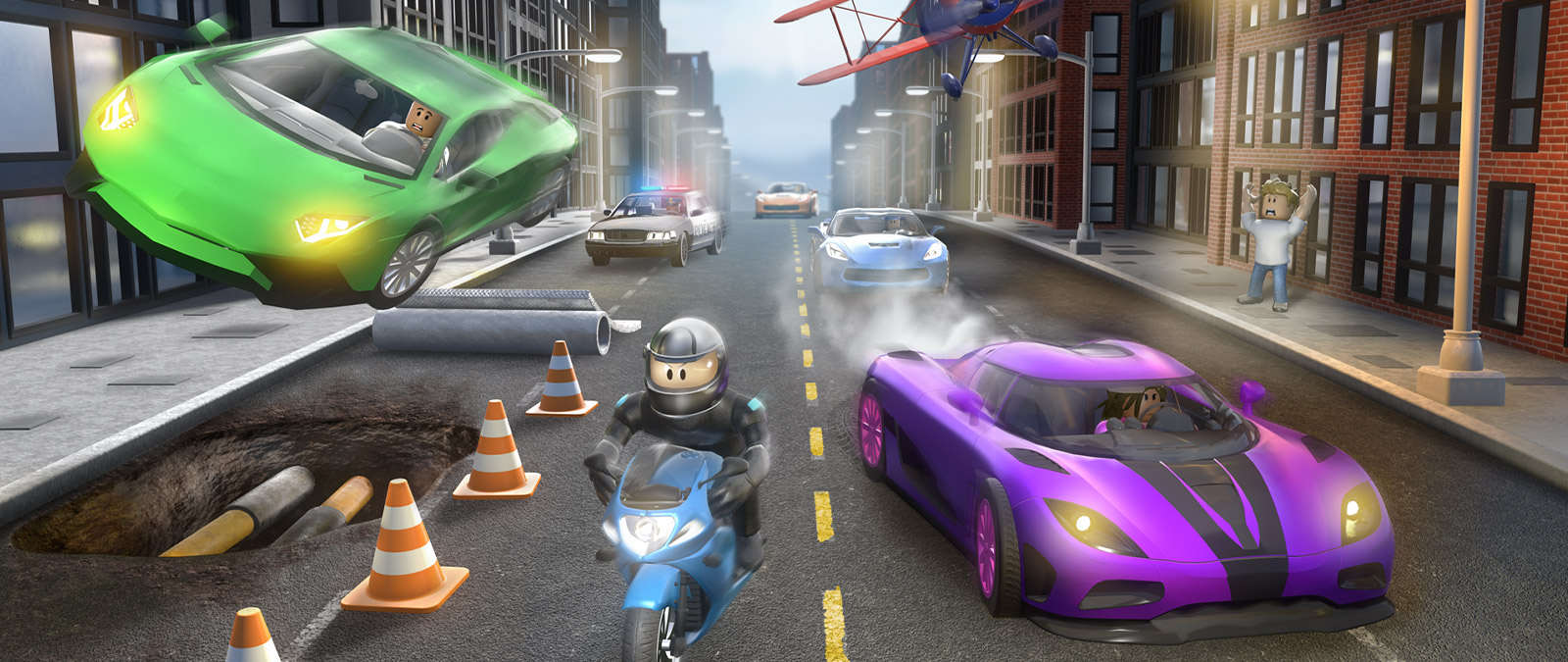 Roblox Vehicle Simulator -hahmo ajaa moottoripyörällä, jota muut ajoneuvot jahtaavat kaupungin kadulla