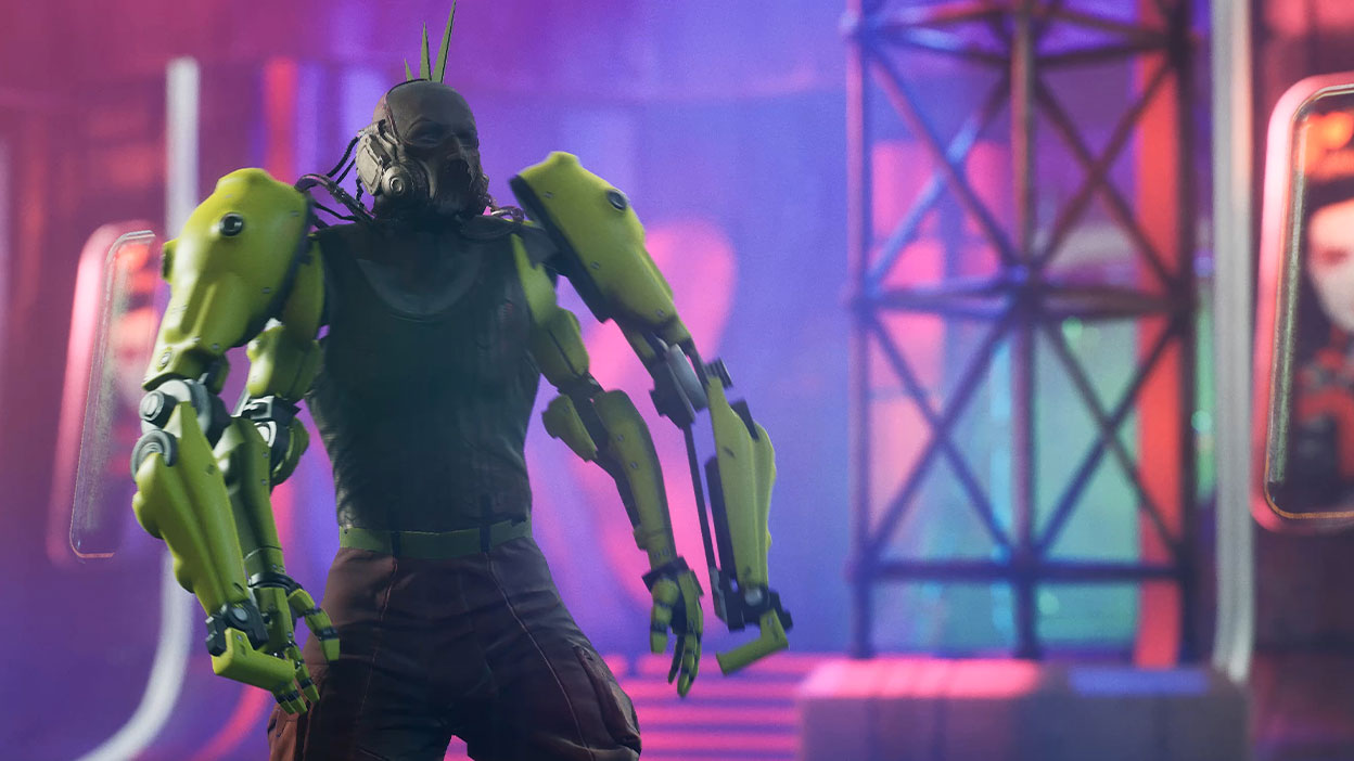 Un personnage augmenté montre ses 2 bras robotiques supplémentaires